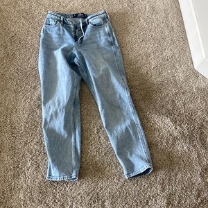 hollister high rise mom jean